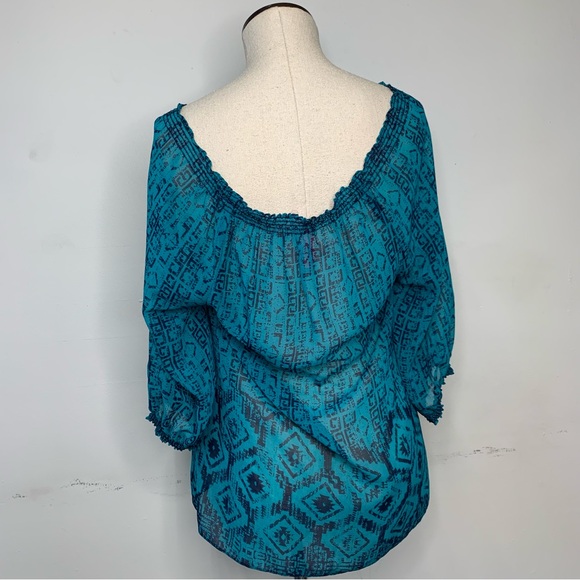 Women’s Top by Eight Sixty Size Petite Small - Picture 9 of 11